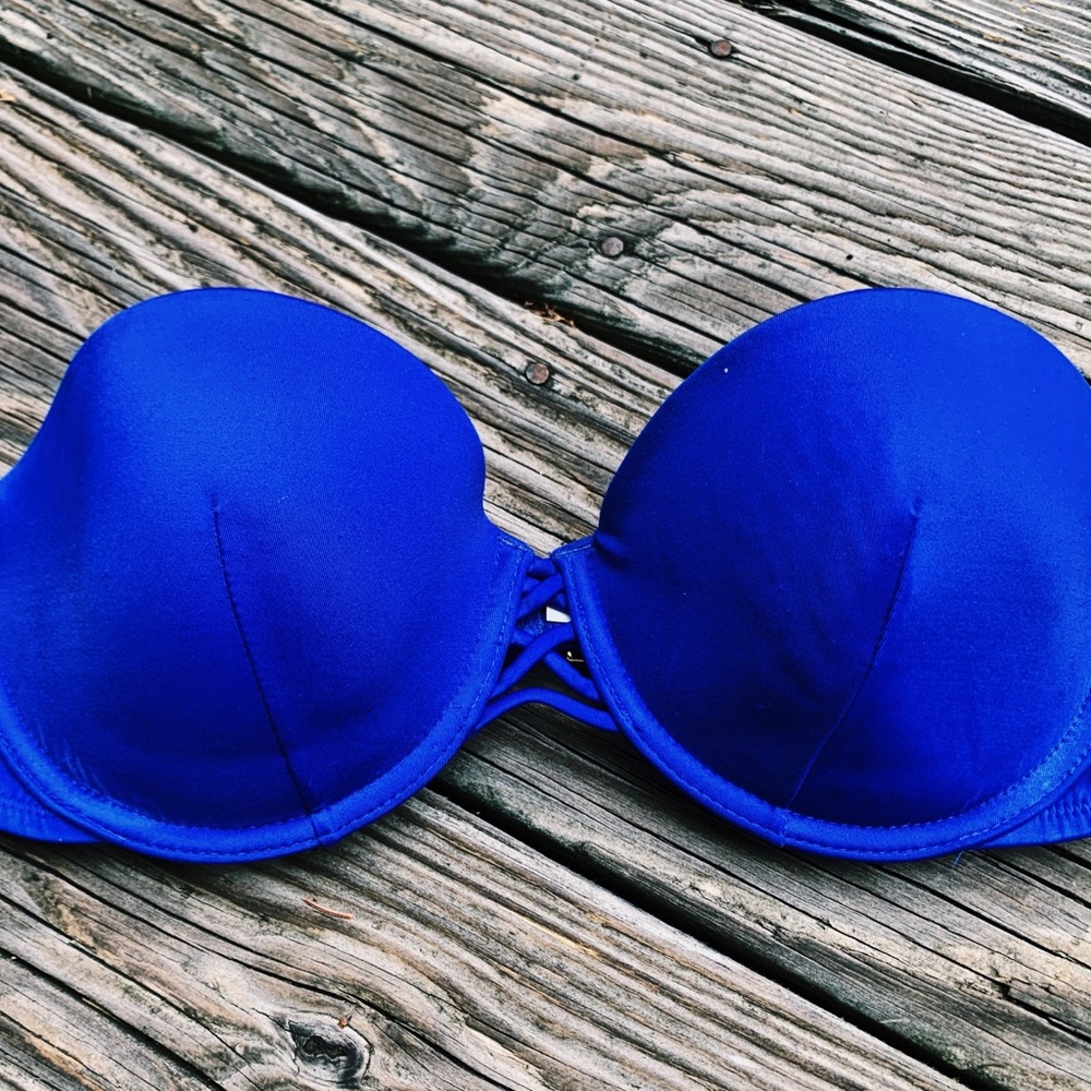 Victoria’s Secret strapless bikini top
